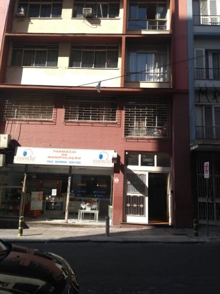 JK 1 quarto no bairro Centro em Porto Alegre/RS