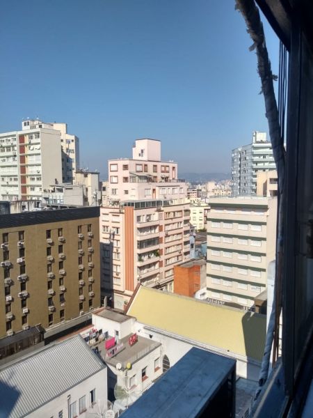 JK 1 quarto no bairro Centro em Porto Alegre/RS
