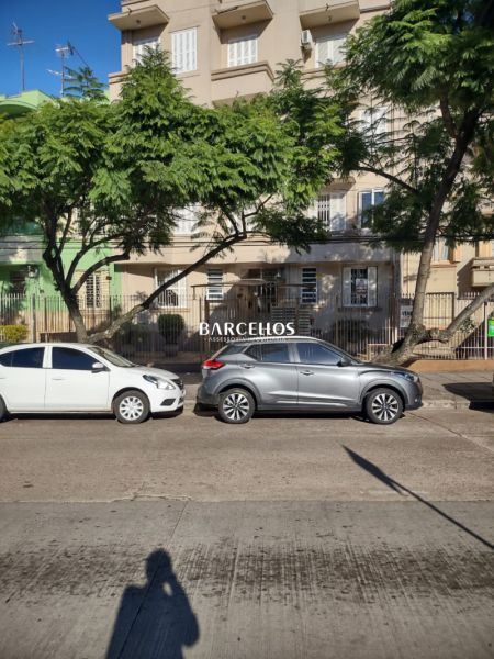 Apto 3d  no bairro Farroupilha em Porto Alegre - Barcellos Assessoria Imobiliária - Porto Alegre - RS 