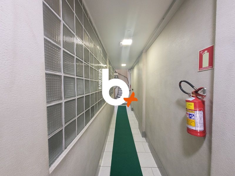 Sala 1d  no bairro Centro em Porto Alegre - Barcellos Assessoria Imobiliária - Porto Alegre - RS 