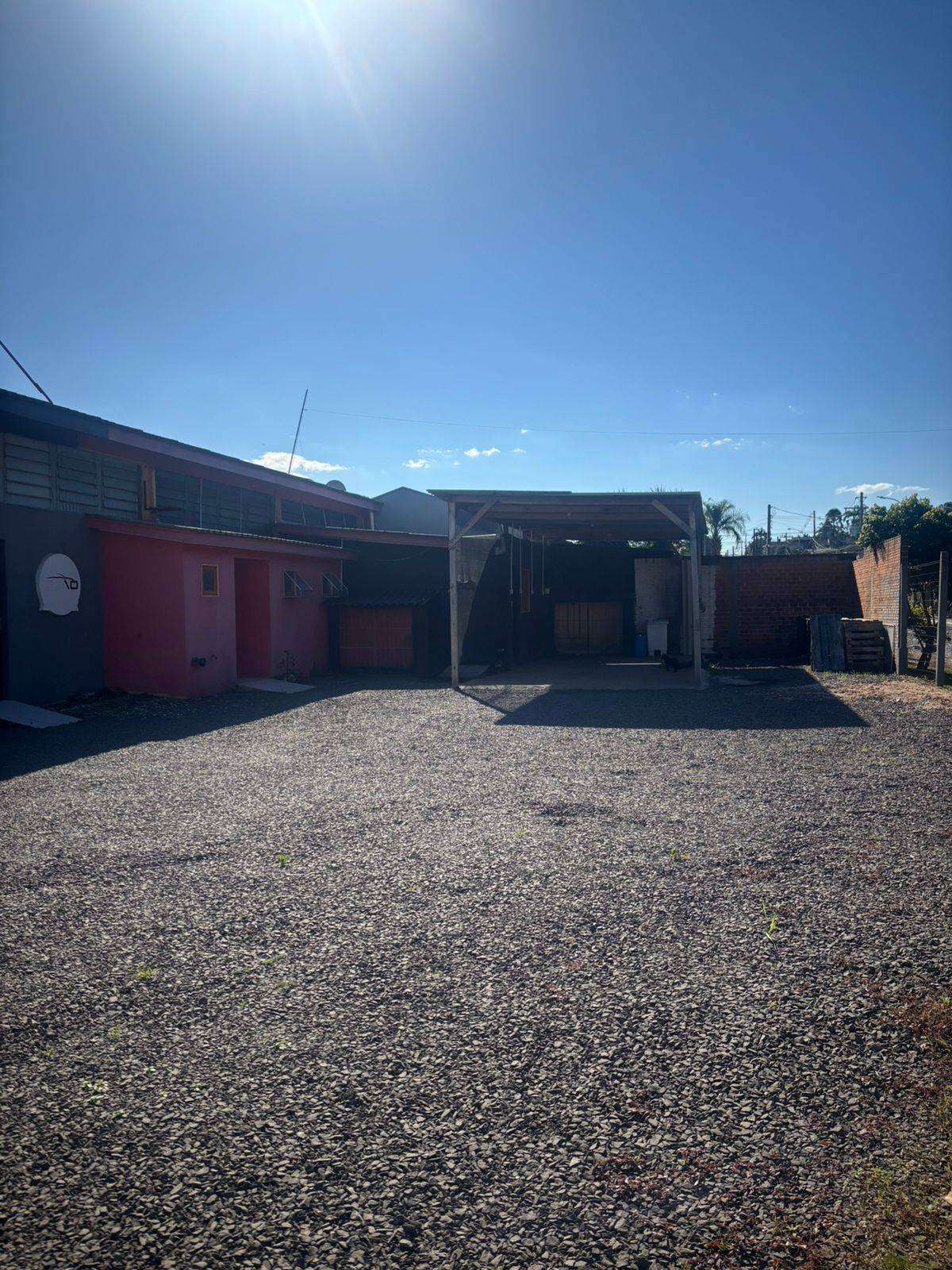 PAVILHÃO COMERCIAL no Jardim do Prado