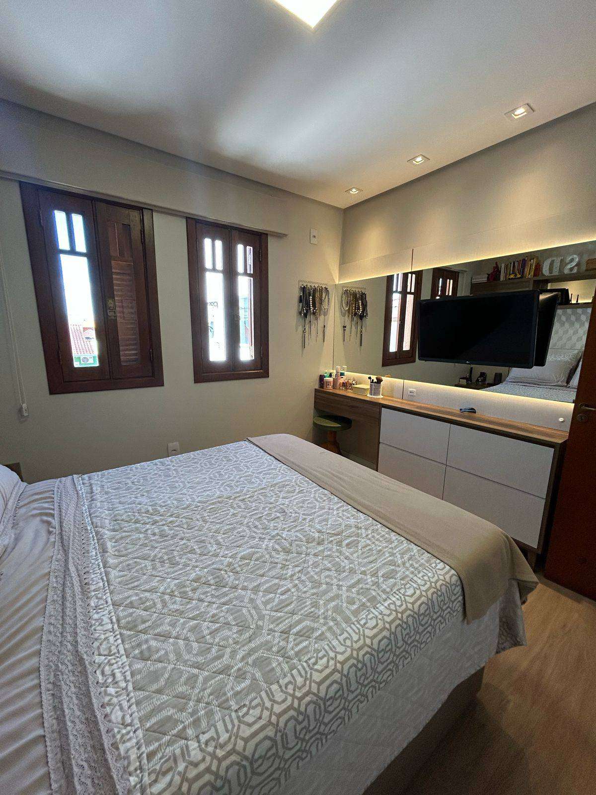 AP 2 DORM. 2 quarto(s)  no Centro