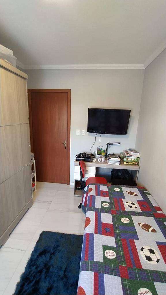 AP 2 DORM. 2 quarto(s)  no Centro