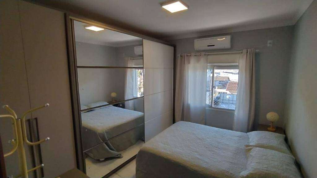 AP 2 DORM. 2 quarto(s)  no Centro