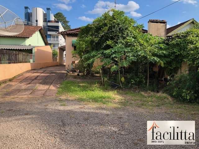 Casa 4 Dormitórios  no Jardim do Prado em Taquara