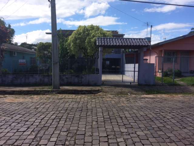 Casa 5 Dormitórios  sendo 1 suíte,  no Petrópolis em Taquara