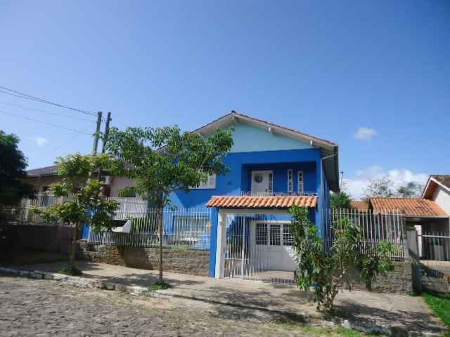 Casa 5 Dormitórios  sendo 1 suíte,  no Petrópolis em Taquara