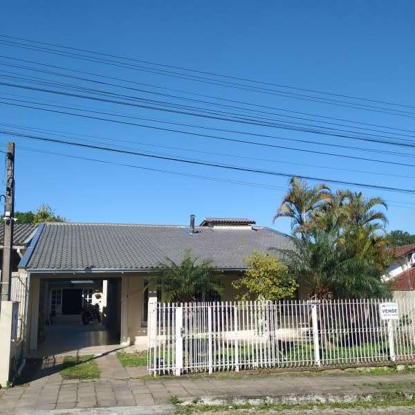 Casa 4d  no bairro Nossa Senhora de Fátima em Taquara - Facilita Imóveis, sua imobiliária em Taquara