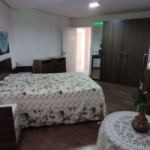 Apartamento 2 Dormitórios  sendo 1 suíte,  no Centro em Taquara