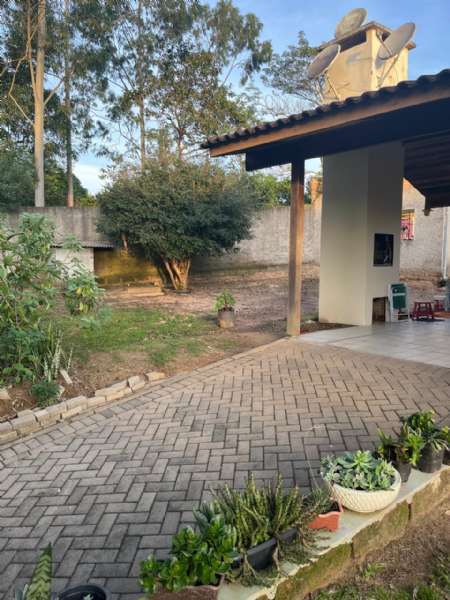 CASA 3 Dormitórios  no Funil em Parobé