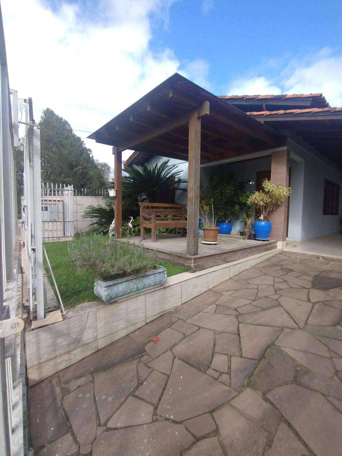 CASA 3 Dormitórios  sendo 1 suíte,  no Santa Rosa em Taquara