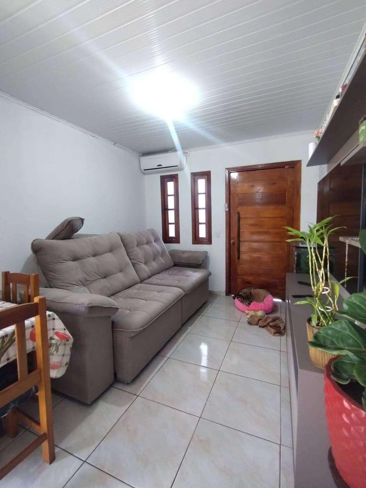 CASA 2 Dormitórios  no Vila Nova em Parobé