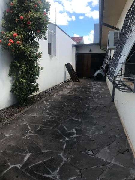 CASA 3 Dormitórios  sendo 1 suíte,  no Jardim do Prado em Taquara