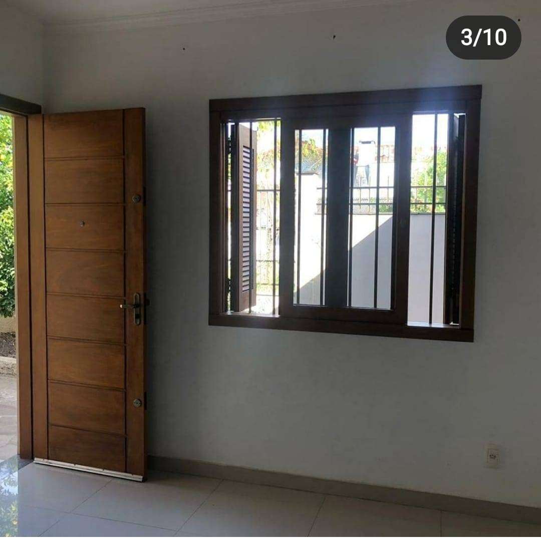 CASA 3 Dormitórios  no Petrópolis em Taquara