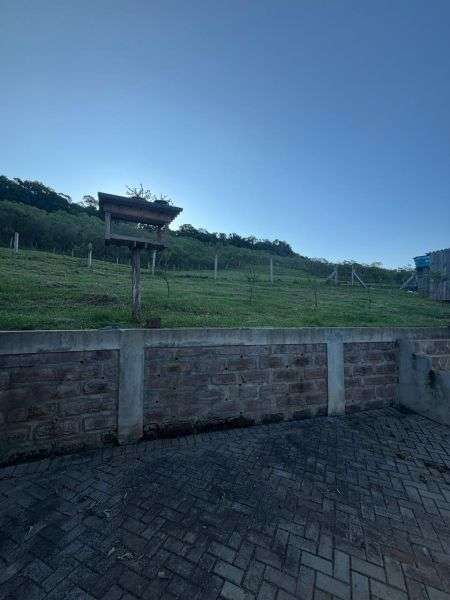 SITIO 2 Dormitórios  no Morro da Figueira em Rolante