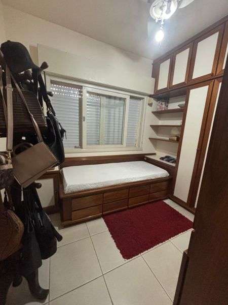 CASA 4 Dormitórios  sendo 1 suíte,  no Centro em Taquara