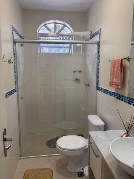 CASA 4 Dormitórios  sendo 1 suíte,  no Centro em Taquara