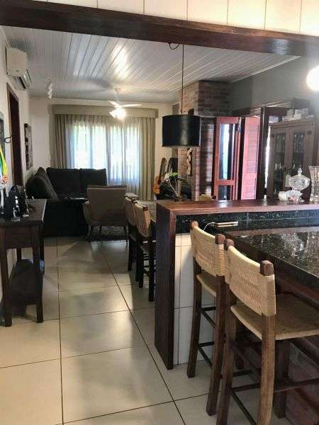CASA 3 Dormitórios  no Santa Rosa em Taquara