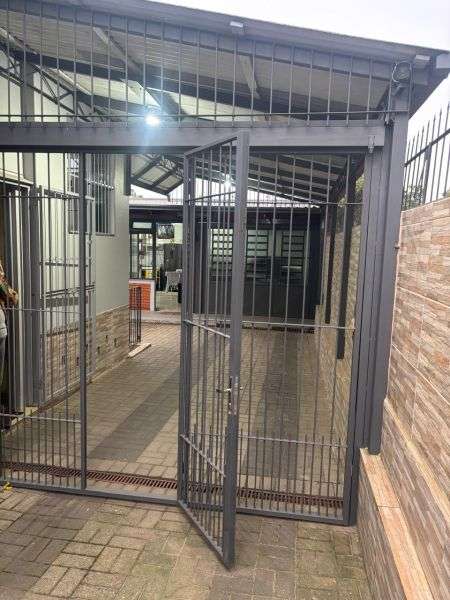 CASA 3 Dormitórios  sendo 1 suíte,  no Petrópolis em Taquara