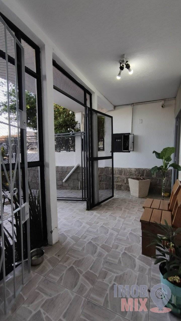 Casa Comercial no Jardim Sabará