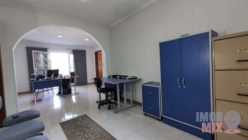Casa Comercial no Jardim Sabará