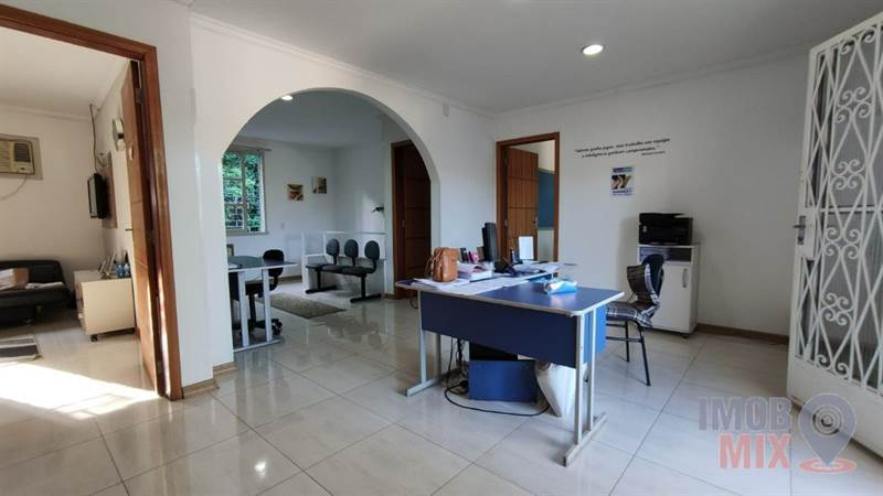 Casa Comercial no Jardim Sabará
