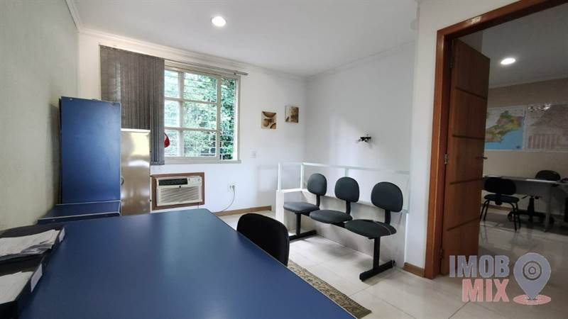 Casa Comercial no Jardim Sabará