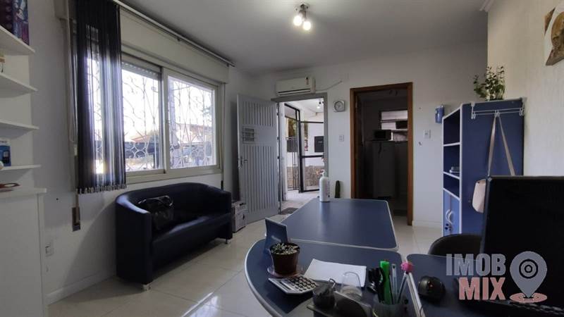 Casa Comercial no Jardim Sabará