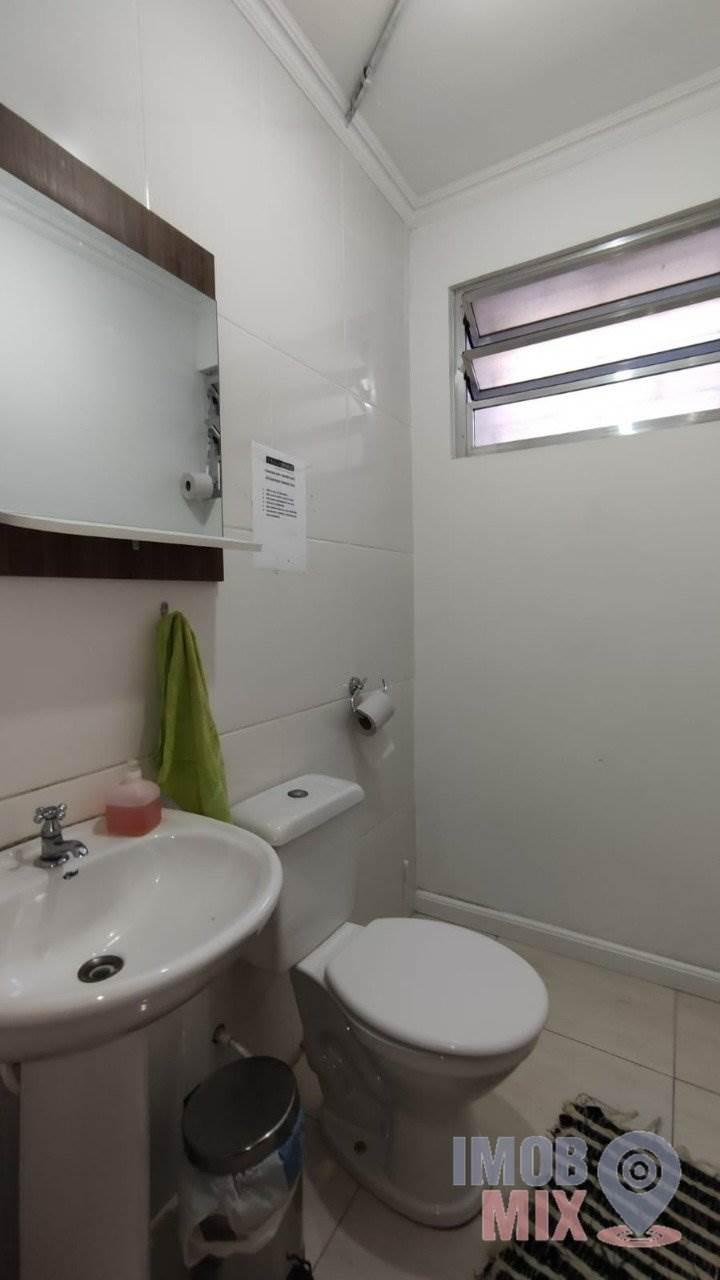 Casa Comercial no Jardim Sabará