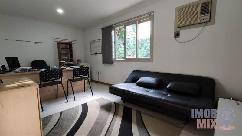 Casa Comercial no Jardim Sabará