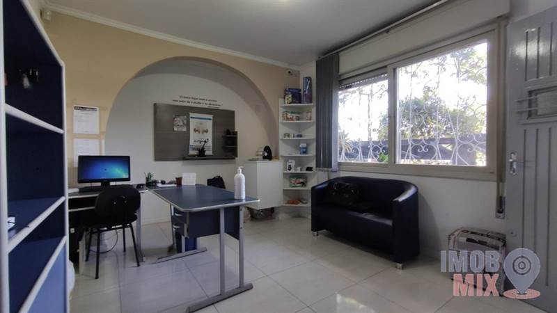 Casa Comercial no Jardim Sabará