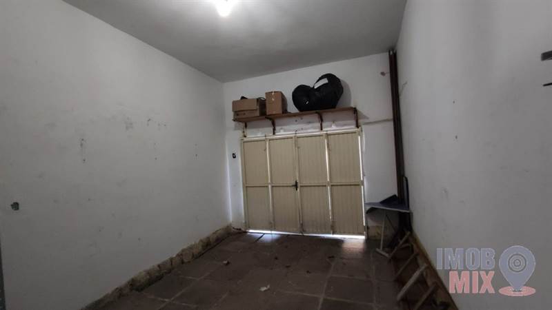 Casa Comercial no Jardim Sabará