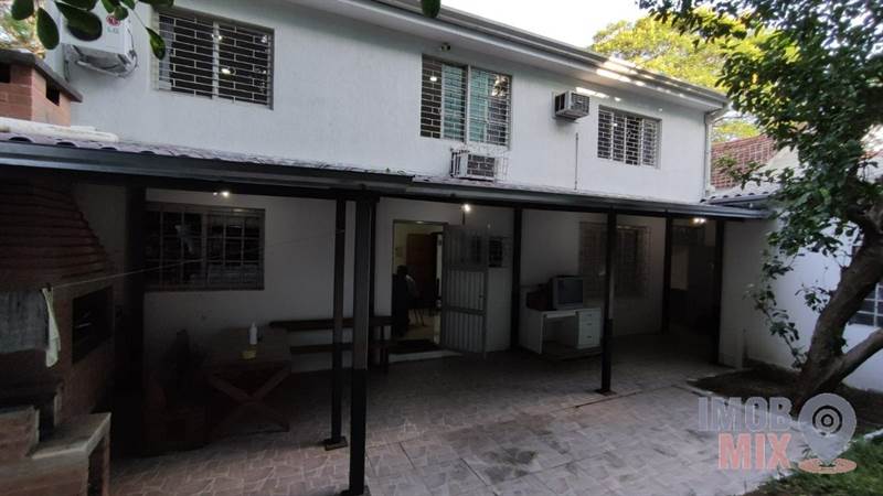 Casa Comercial no Jardim Sabará