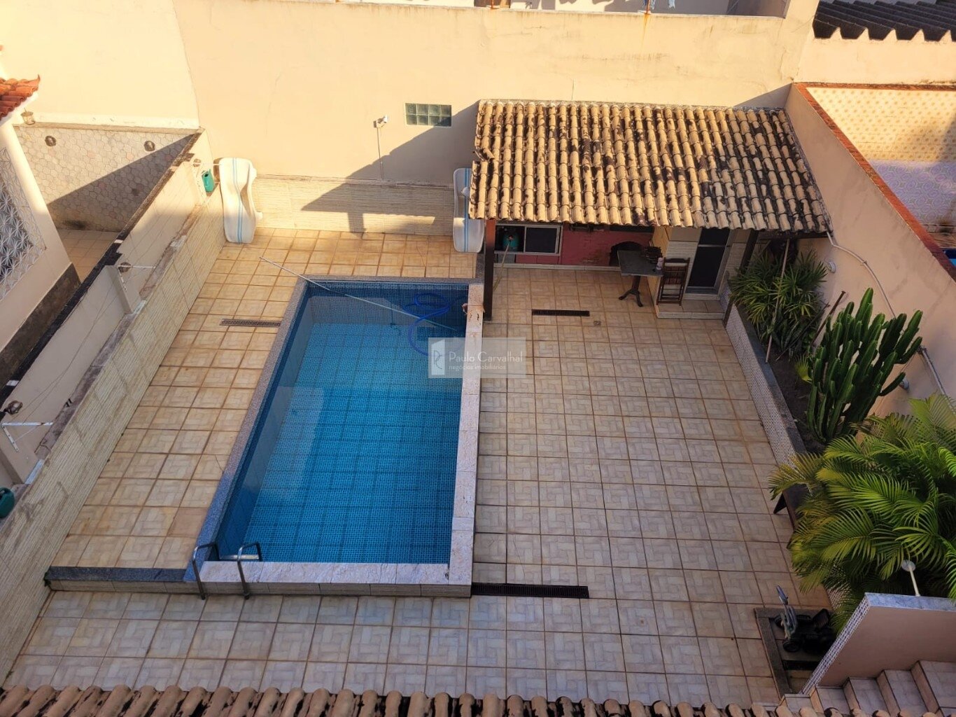 VENDO Maravilhosa CASA 3 Qtos, Piscina, 1 Sute, 359m - Vila da Penha