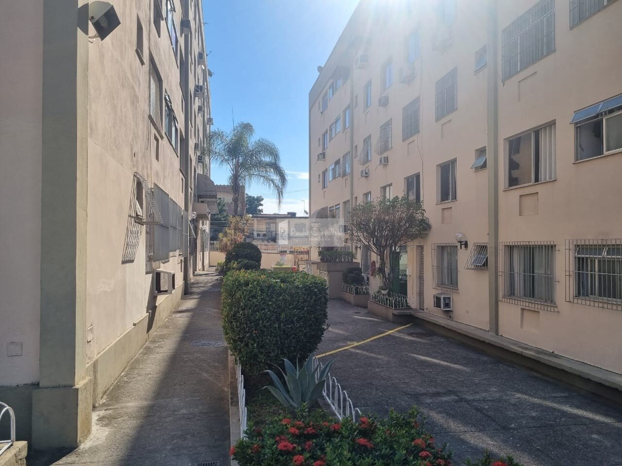 VENDO Apartamento TRREO 2 Qtos, 51m + VAGA - Iraj