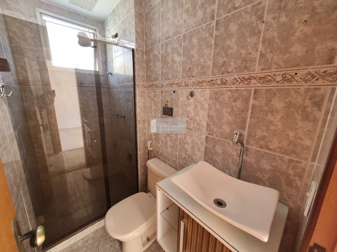 VENDO Apartamento TRREO 2 Qtos, 51m + VAGA - Iraj