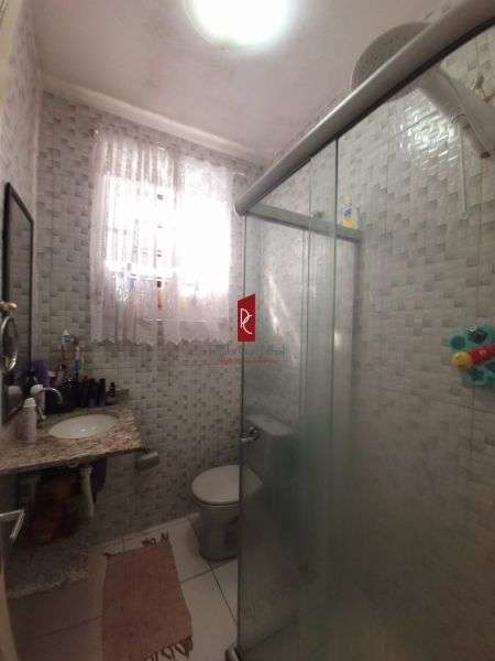 Apartamento tipo CASA 2 Qtos, 80m - Iraj