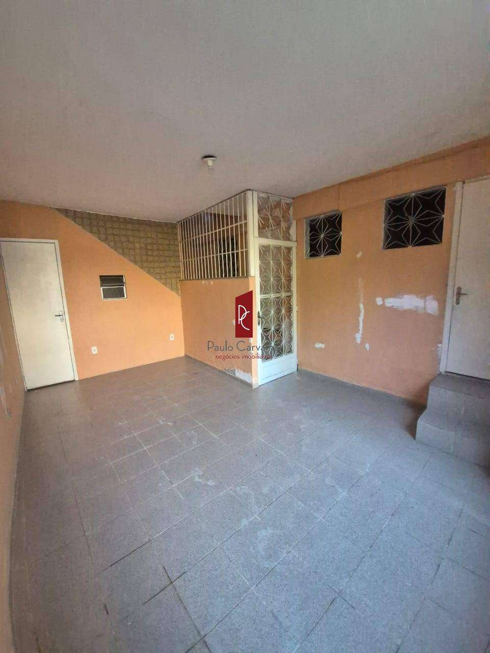 VENDO TIMA CASA 4 Qtos, 90m2 + VAGA - Iraj
