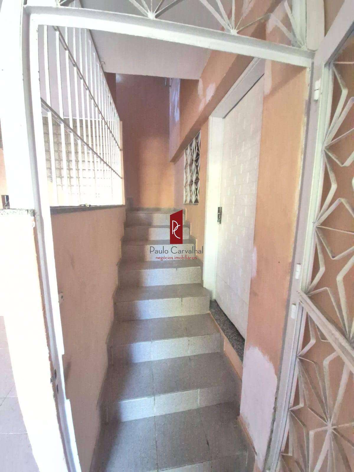 VENDO TIMA CASA 4 Qtos, 90m2 + VAGA - Iraj