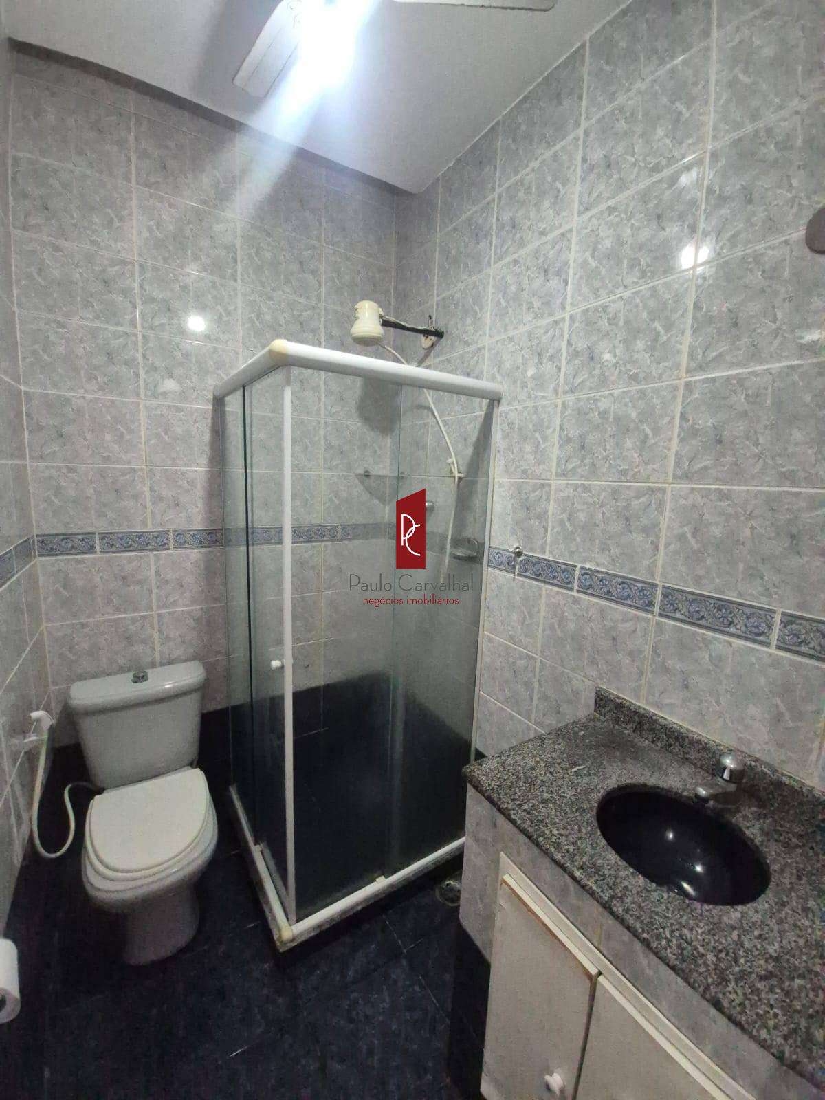 VENDO TIMA CASA 4 Qtos, 90m2 + VAGA - Iraj