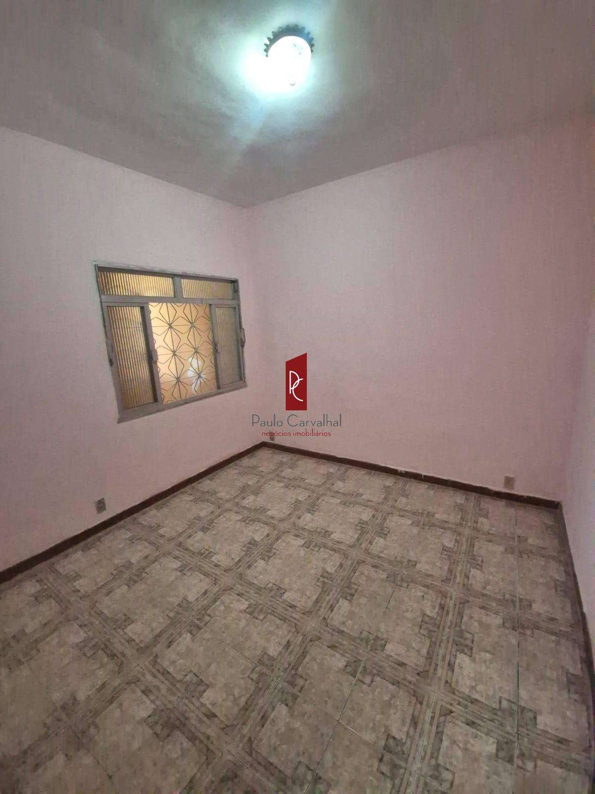VENDO TIMA CASA 4 Qtos, 90m2 + VAGA - Iraj