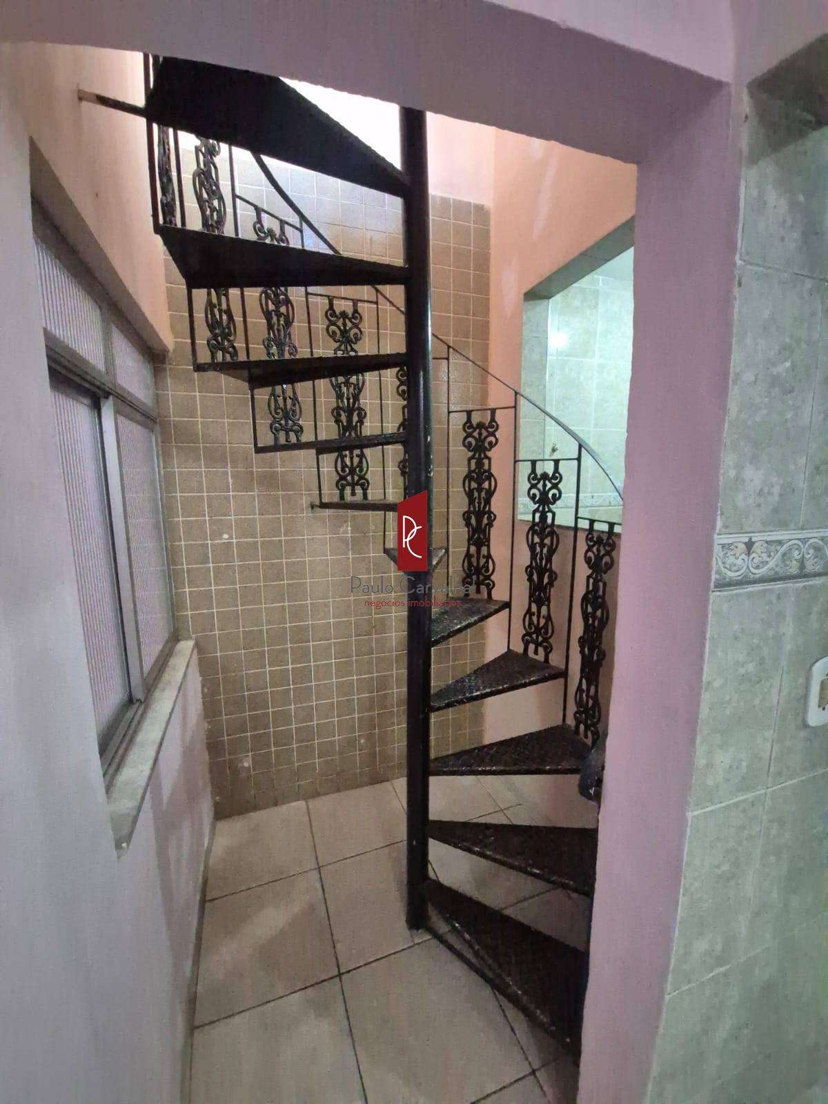 VENDO TIMA CASA 4 Qtos, 90m2 + VAGA - Iraj