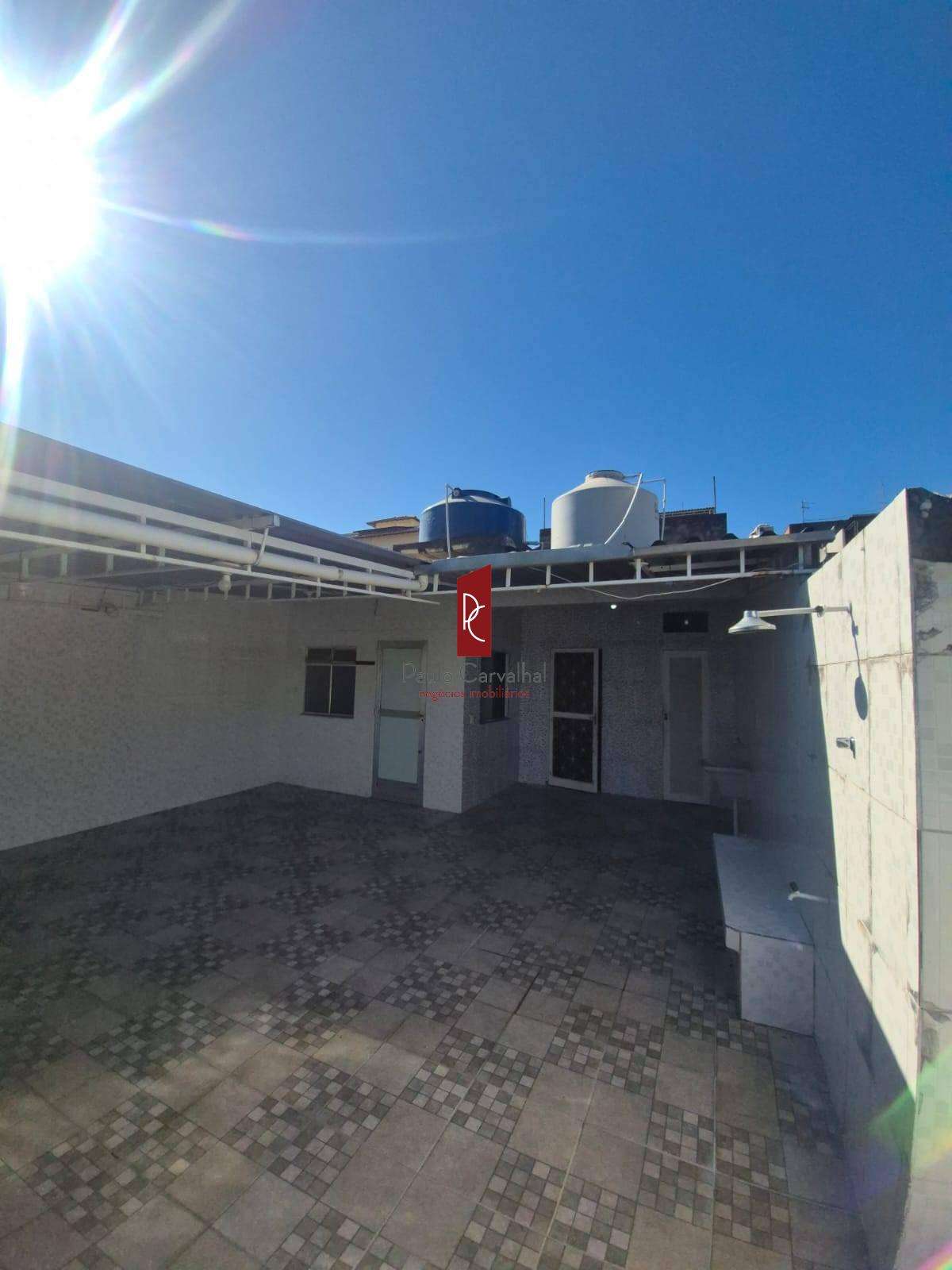 VENDO TIMA CASA 4 Qtos, 90m2 + VAGA - Iraj