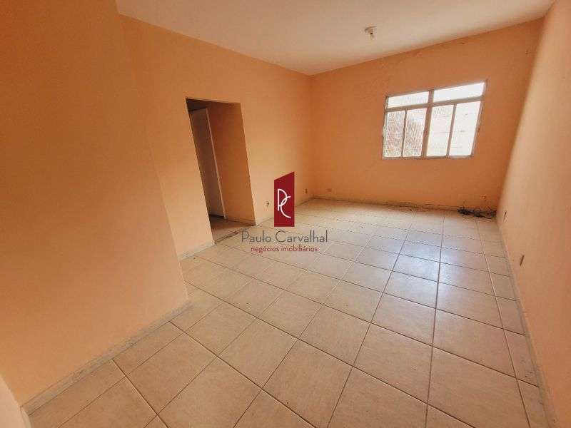 VENDO TIMA CASA 4 Qtos, 90m2 + VAGA - Iraj