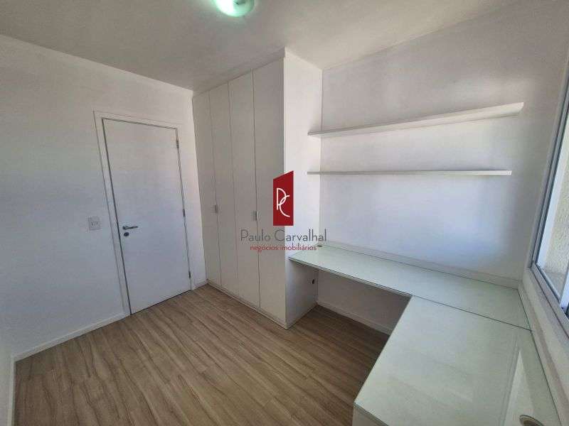 VENDO EXCELENTE APARTAMENTO, 2Qtos, Suíte, 62m2 + 1 VAGA - Vila da Penha