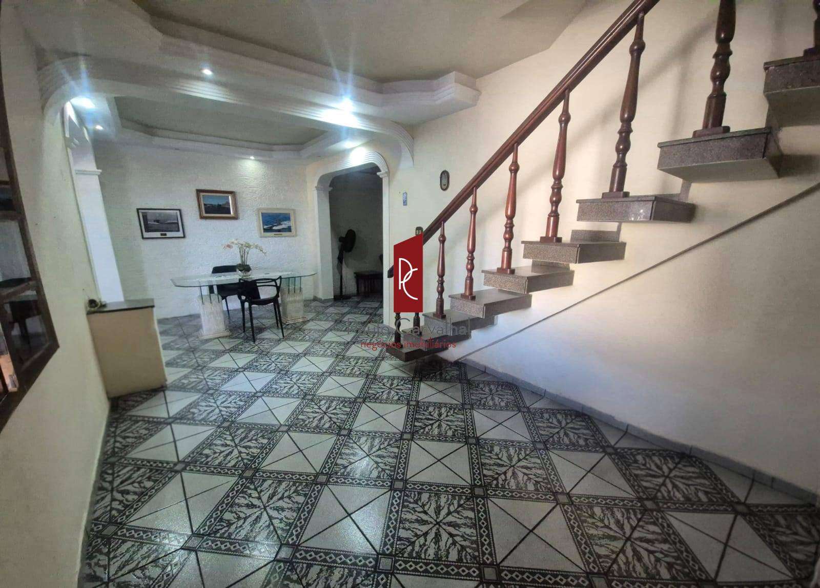 Espetacular Casa Duplex  Venda em Vista Alegre, Aceita Financiamento Imobilirio!