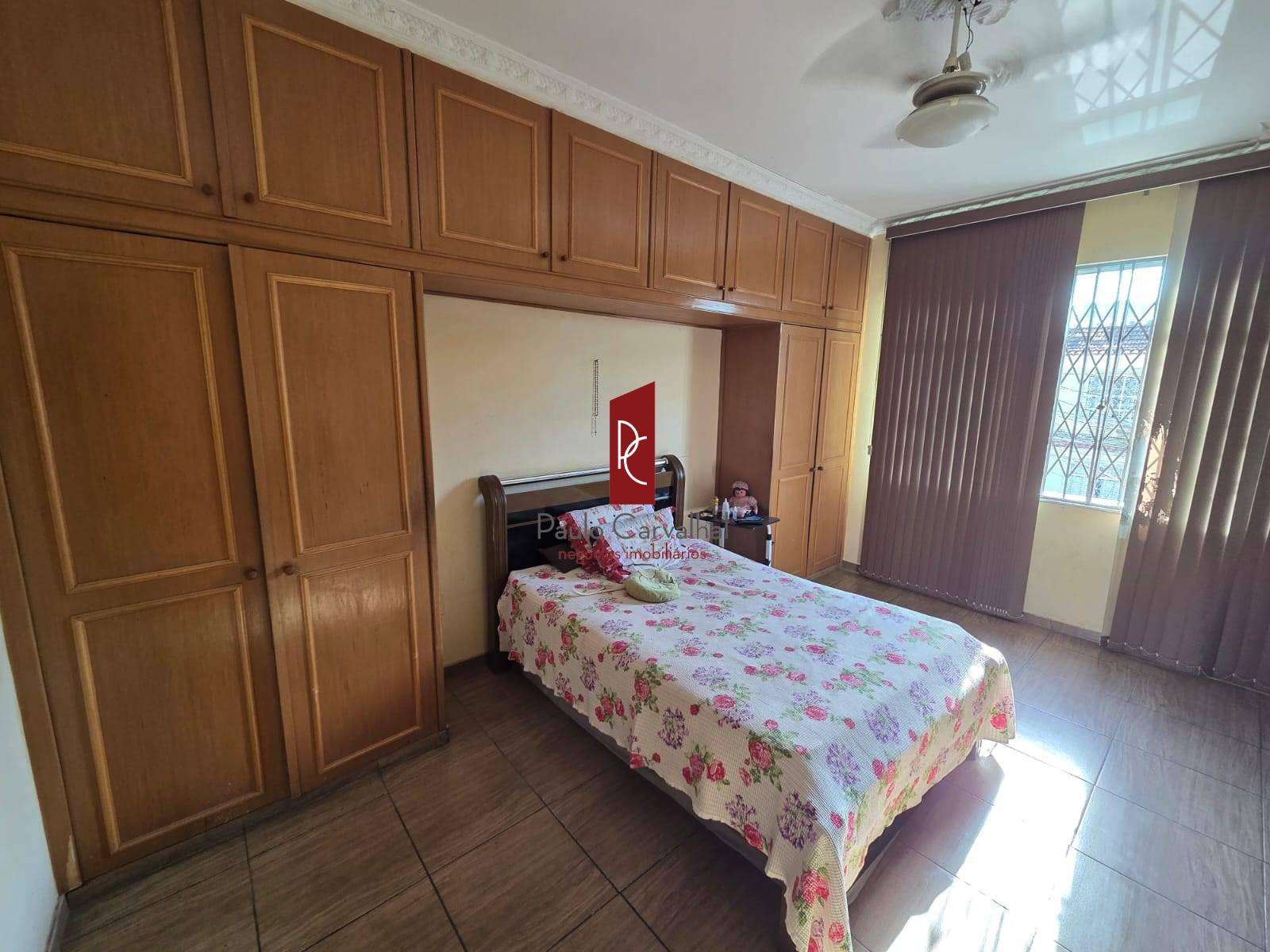 Oportunidade Única na Vila da Penha! Casa Triplex com 271m², 5 Quartos, Suíte e Área de Lazer Completa!