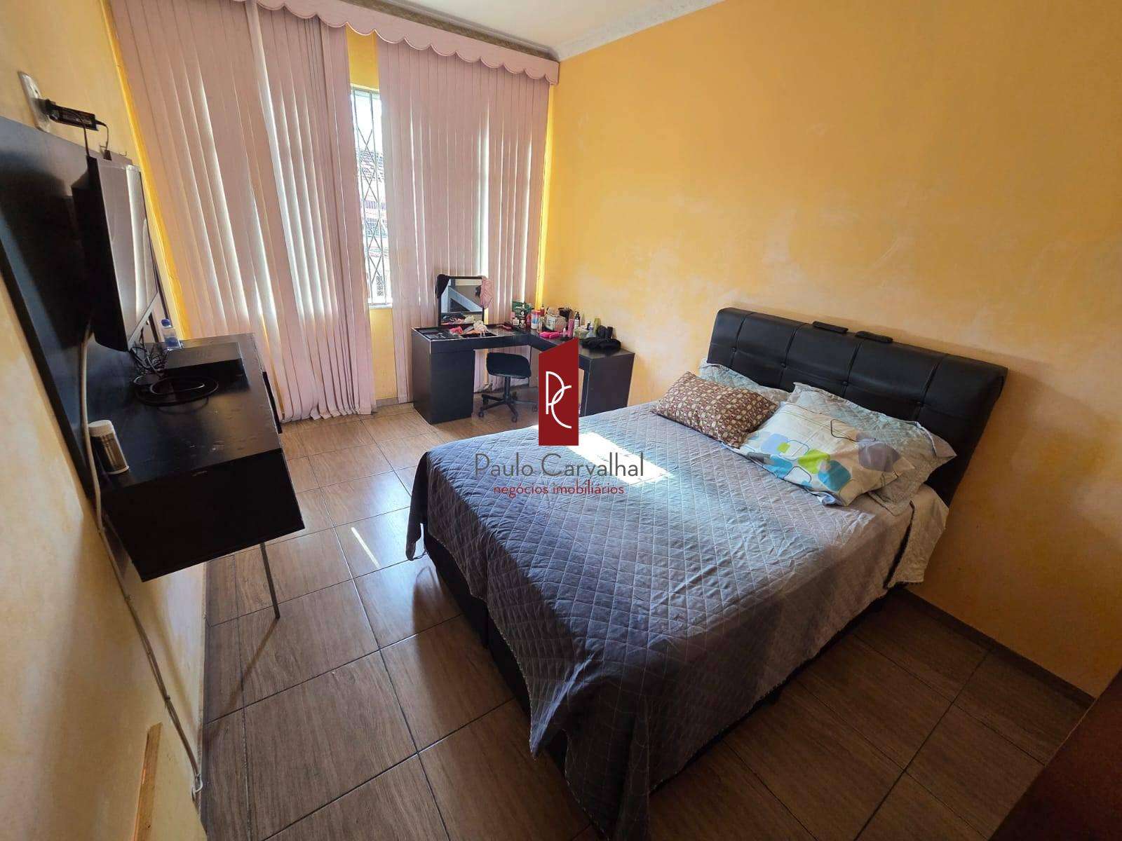 Oportunidade Única na Vila da Penha! Casa Triplex com 271m², 5 Quartos, Suíte e Área de Lazer Completa!