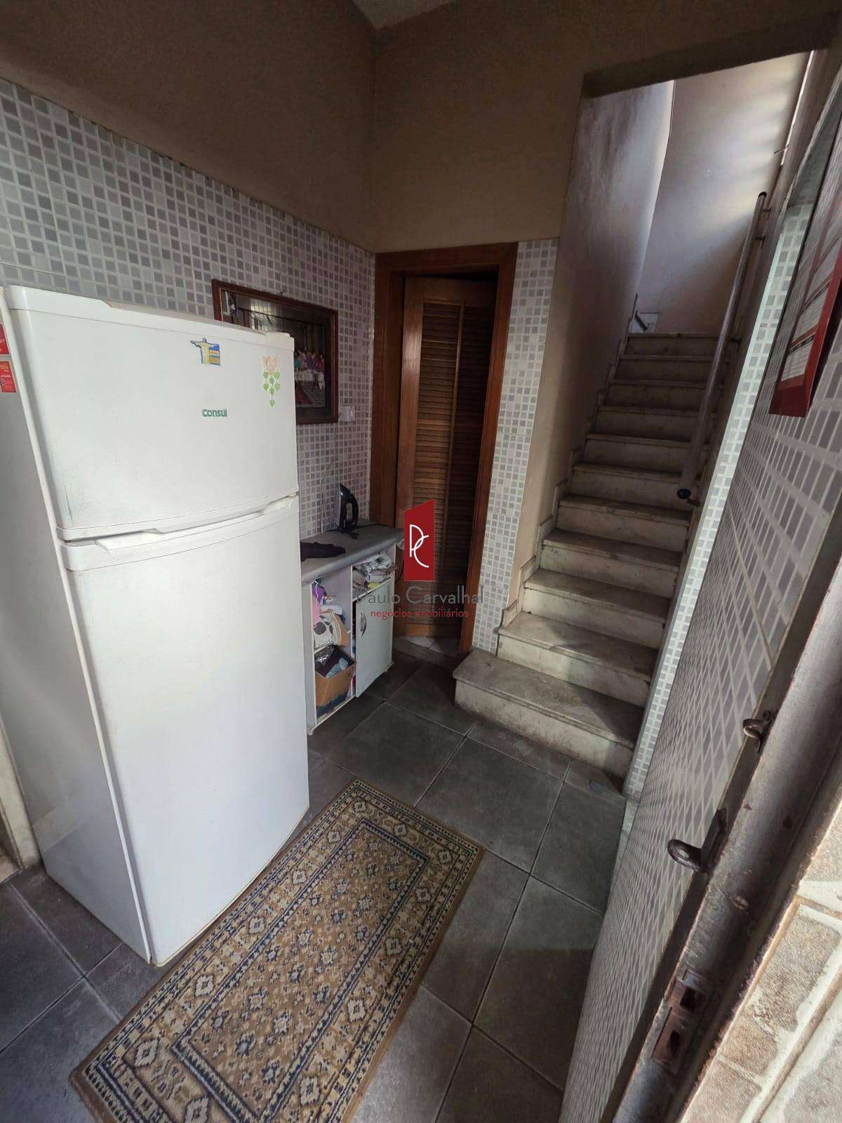 Oportunidade Única na Vila da Penha! Casa Triplex com 271m², 5 Quartos, Suíte e Área de Lazer Completa!
