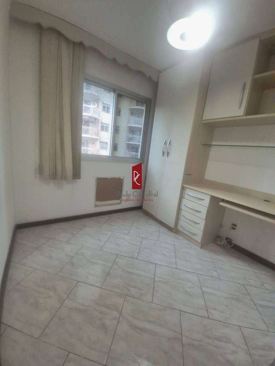 Lindo apartamento  venda no Condomnio Vila Florena, Vila da Penha!